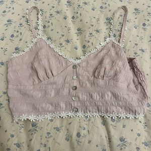 Cute comfortable summer crop top or just hang around shirt.